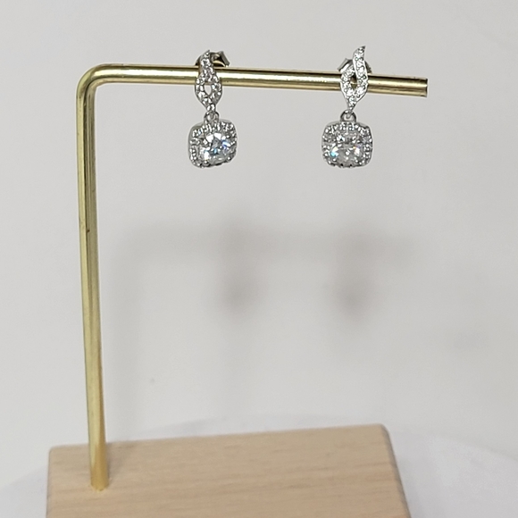 1ct GENUINE CERTIFIED MOISSONITE DIAMOND💎 EARRINGS 18kg/ 925 sterling silver 👀 - Picture 6 of 16